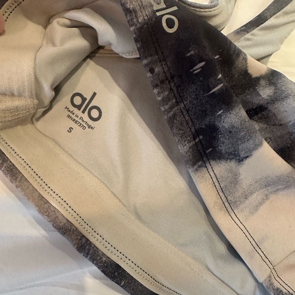 Alo Yoga Vapor High-Waist Graffiti Tie Dye Legging and Bra SET Small - Picture 8 of 11